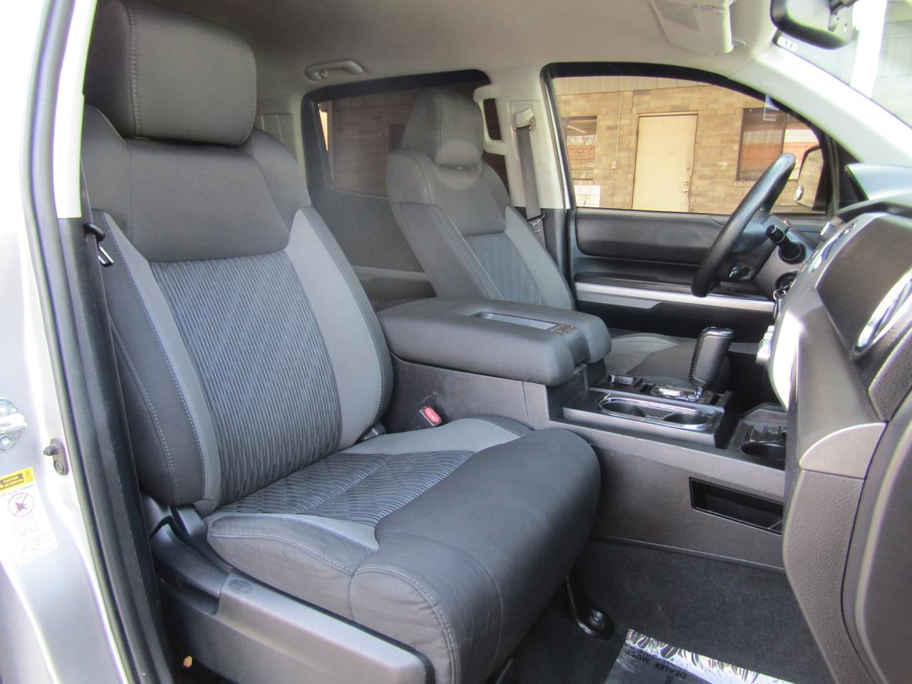 2015 Toyota Tundra CrewMax 5.7L V8 6-Spd AT SR5 (Natl) Grand Prairie TX