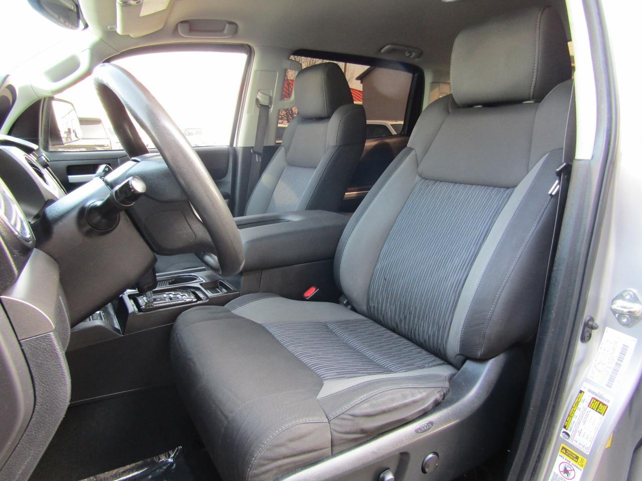 2015 Toyota Tundra CrewMax 5.7L V8 6-Spd AT SR5 (Natl) Grand Prairie TX