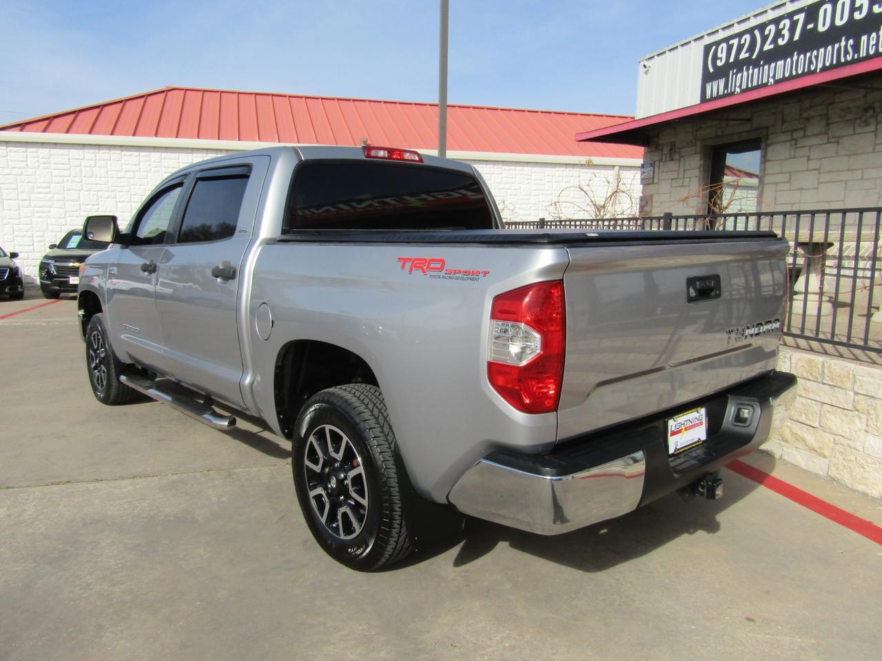 2015 Toyota Tundra CrewMax 5.7L V8 6-Spd AT SR5 (Natl) Grand Prairie TX