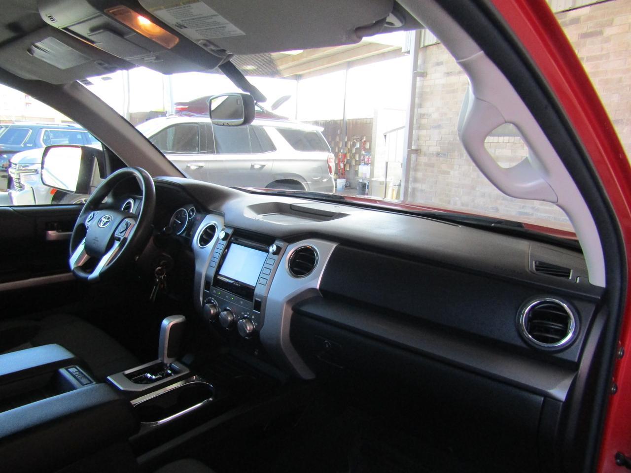 2015 Toyota Tundra CrewMax 5.7L V8 6-Spd AT SR5 (Natl) Grand Prairie TX