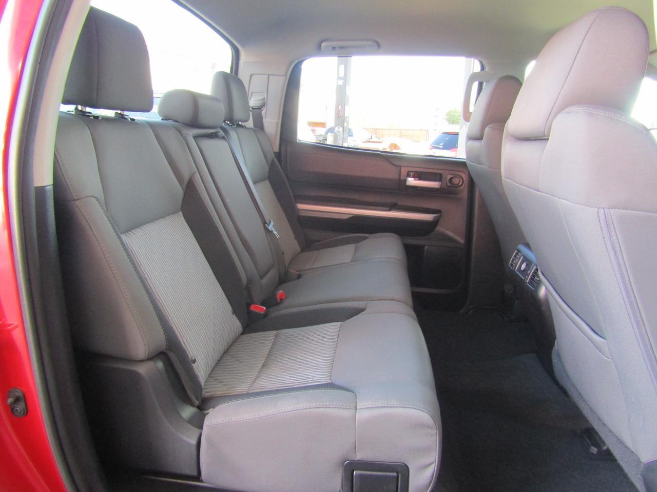 2015 Toyota Tundra CrewMax 5.7L V8 6-Spd AT SR5 (Natl) Grand Prairie TX
