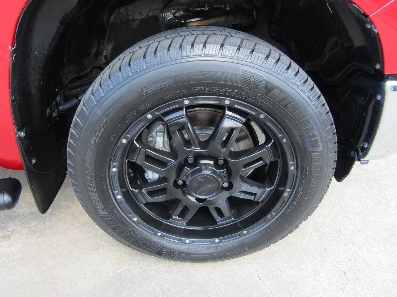 2015 Toyota Tundra CrewMax 5.7L V8 6-Spd AT SR5 (Natl) Grand Prairie TX
