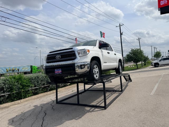 2015 Toyota Tundra SR5 4.6L V8 CrewMax