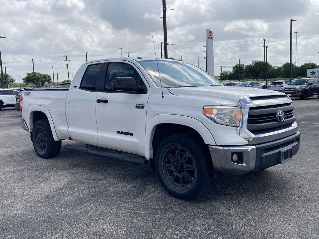 2015 Toyota Tundra SR5