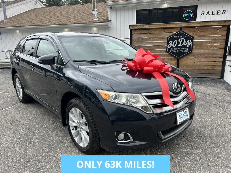 2015 Toyota Venza LE - LOW MILES - VERY CLEAN UNDERNEATH
