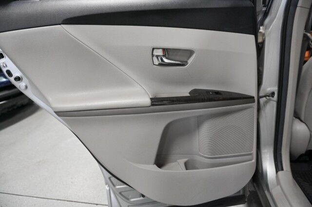 2015 Toyota Venza LE 4dr SUV Chicago IL