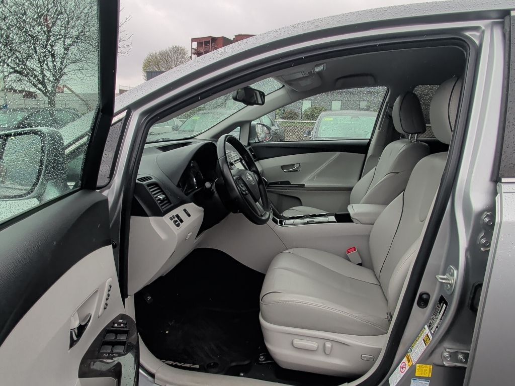 2015 Toyota Venza XLE Worcester MA