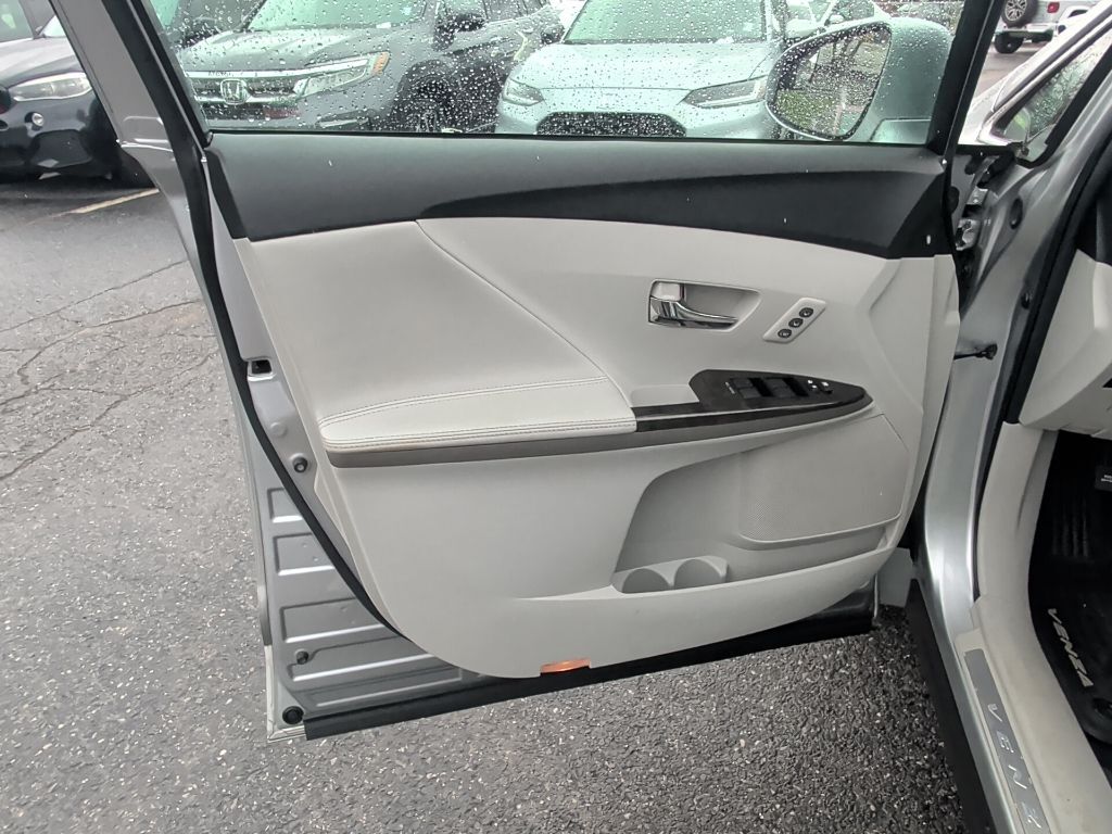 2015 Toyota Venza XLE Worcester MA