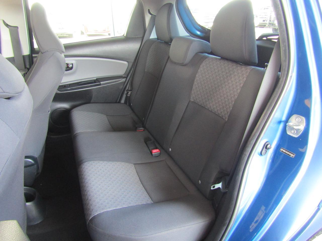 2015 Toyota Yaris 5dr Liftback Auto L (Natl) Grand Prairie TX