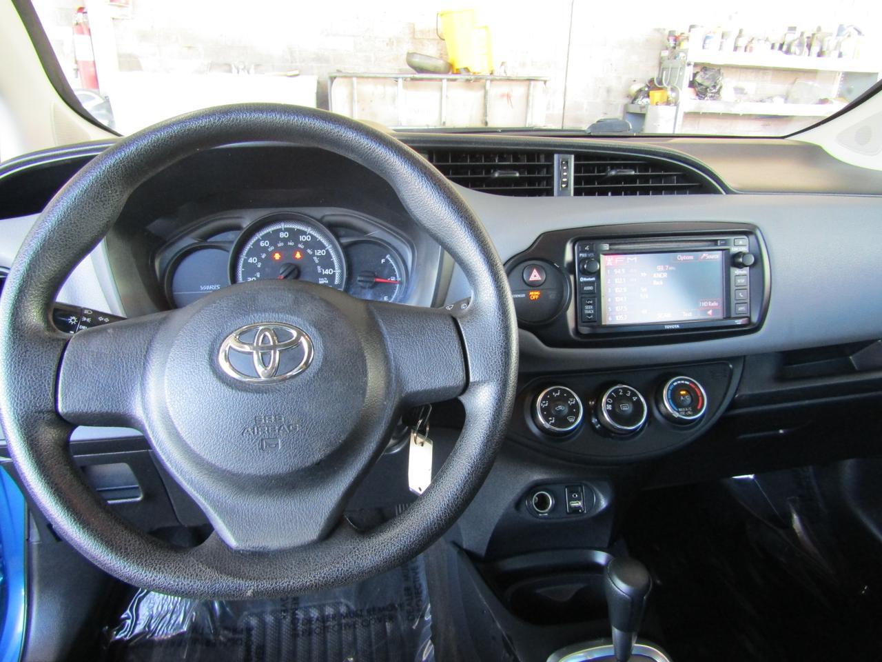2015 Toyota Yaris 5dr Liftback Auto L (Natl) Grand Prairie TX