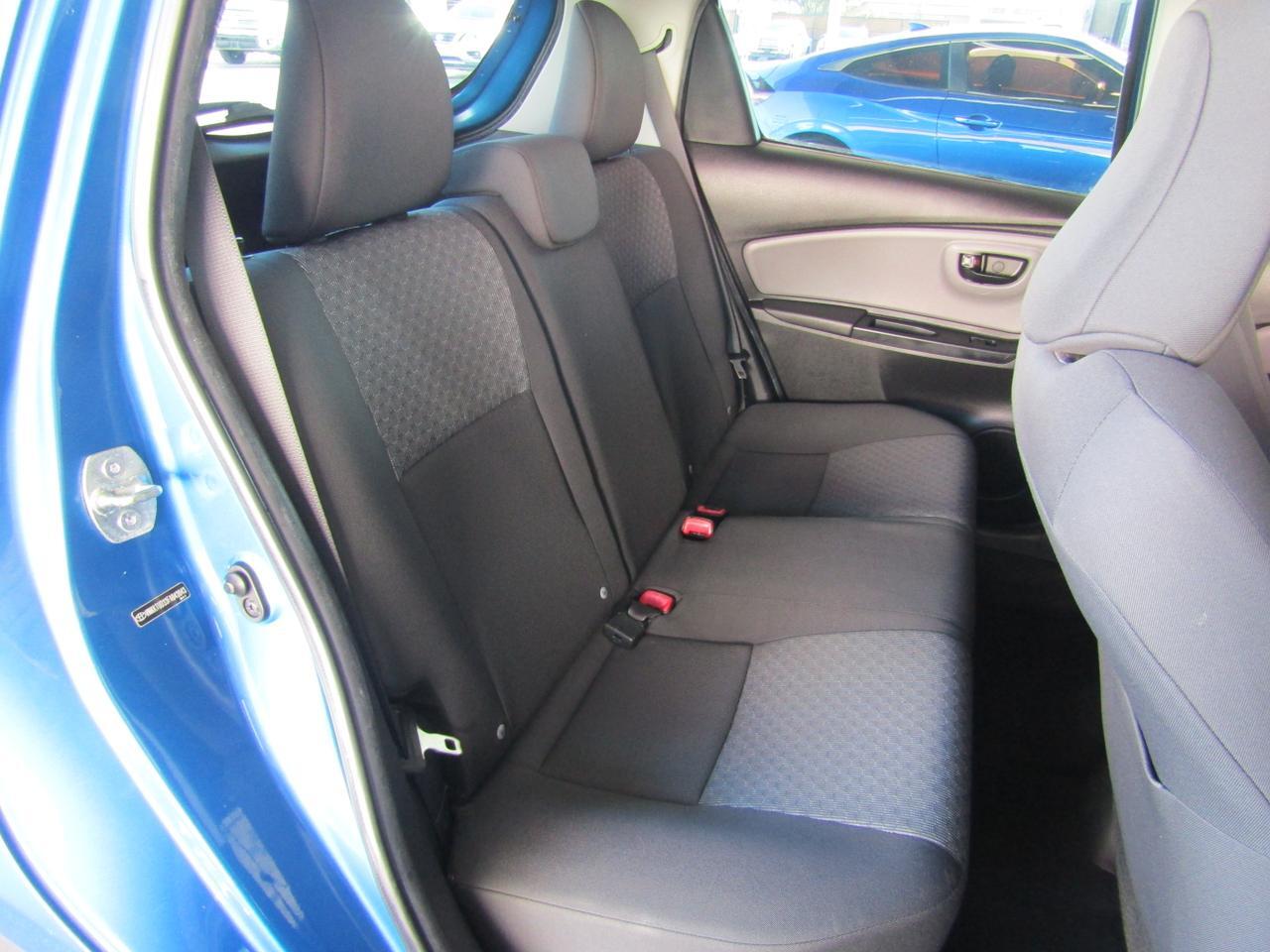 2015 Toyota Yaris 5dr Liftback Auto L (Natl) Grand Prairie TX