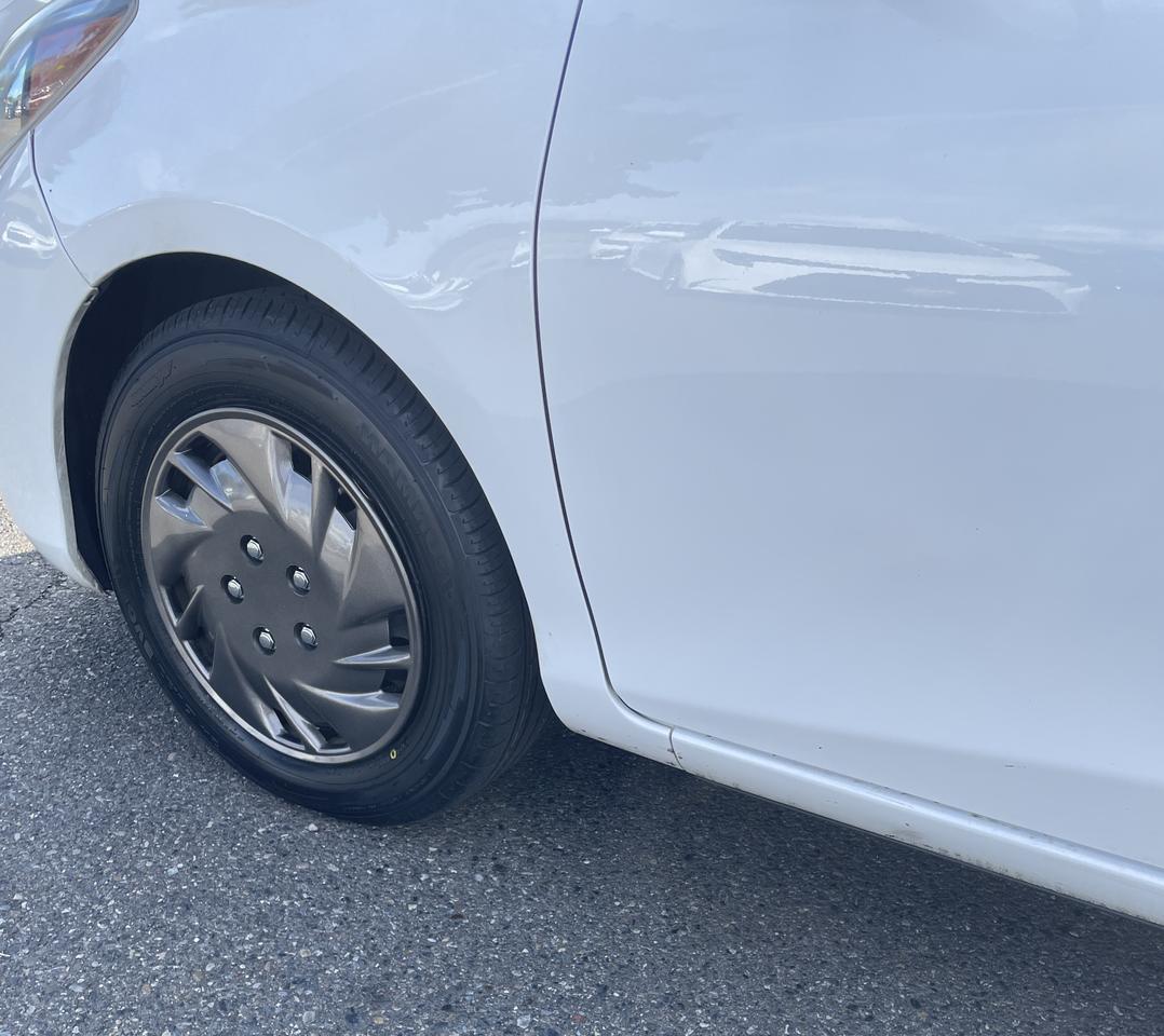 2015 Toyota Yaris L Hatchback Sedan 4D