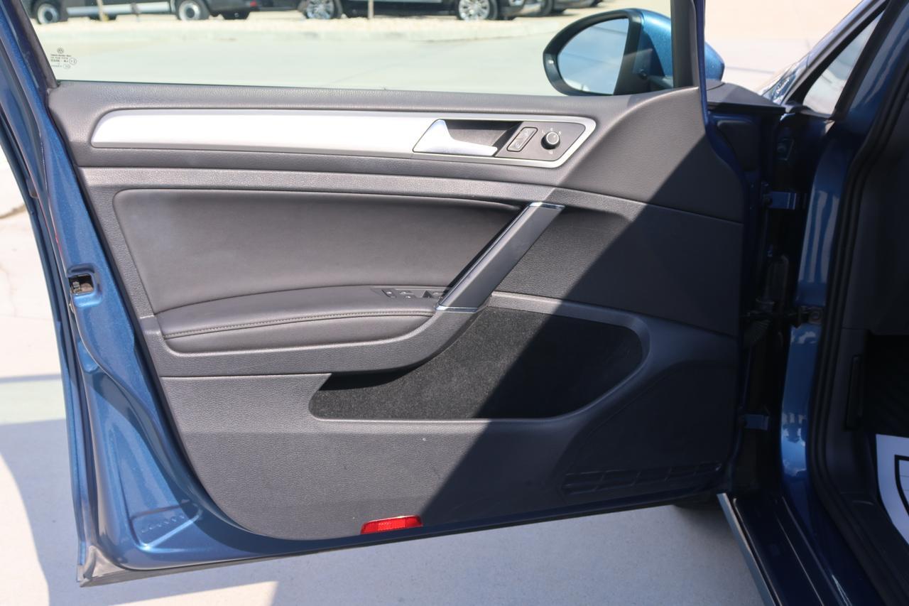 2015 VOLKSWAGEN GOLF Houston TX