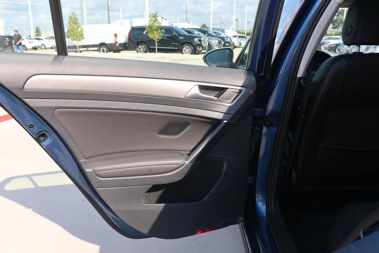 2015 VOLKSWAGEN GOLF Houston TX