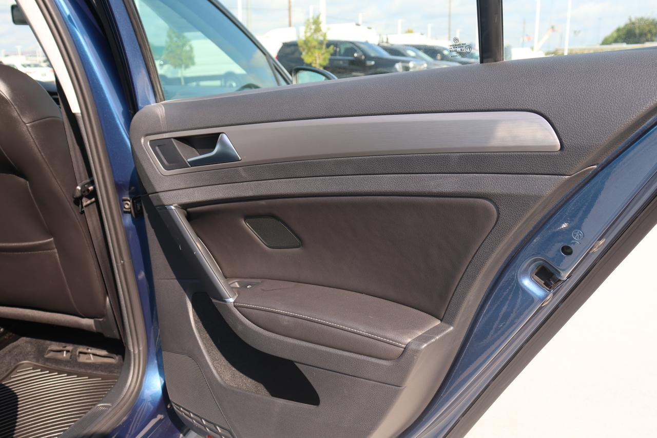 2015 VOLKSWAGEN GOLF Houston TX