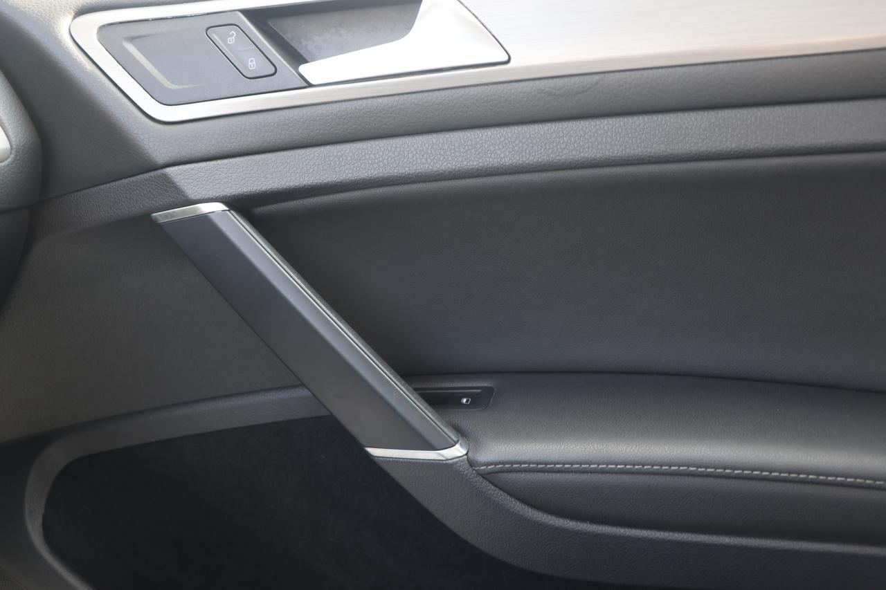 2015 VOLKSWAGEN GOLF Houston TX