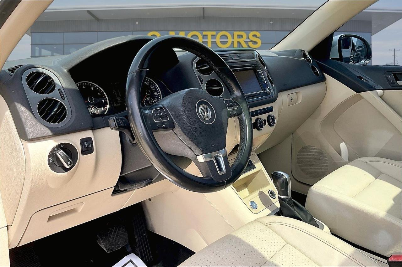 2015 VOLKSWAGEN TIGUAN S Houston TX