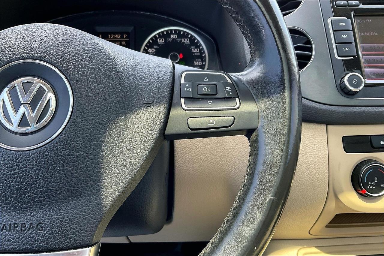 2015 VOLKSWAGEN TIGUAN S Houston TX