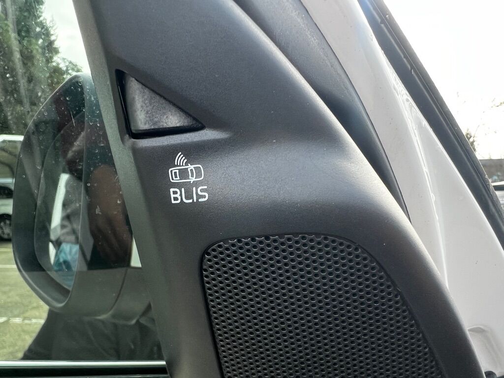 2015 VOLVO V60 T5 PREMIER Des Moines WA