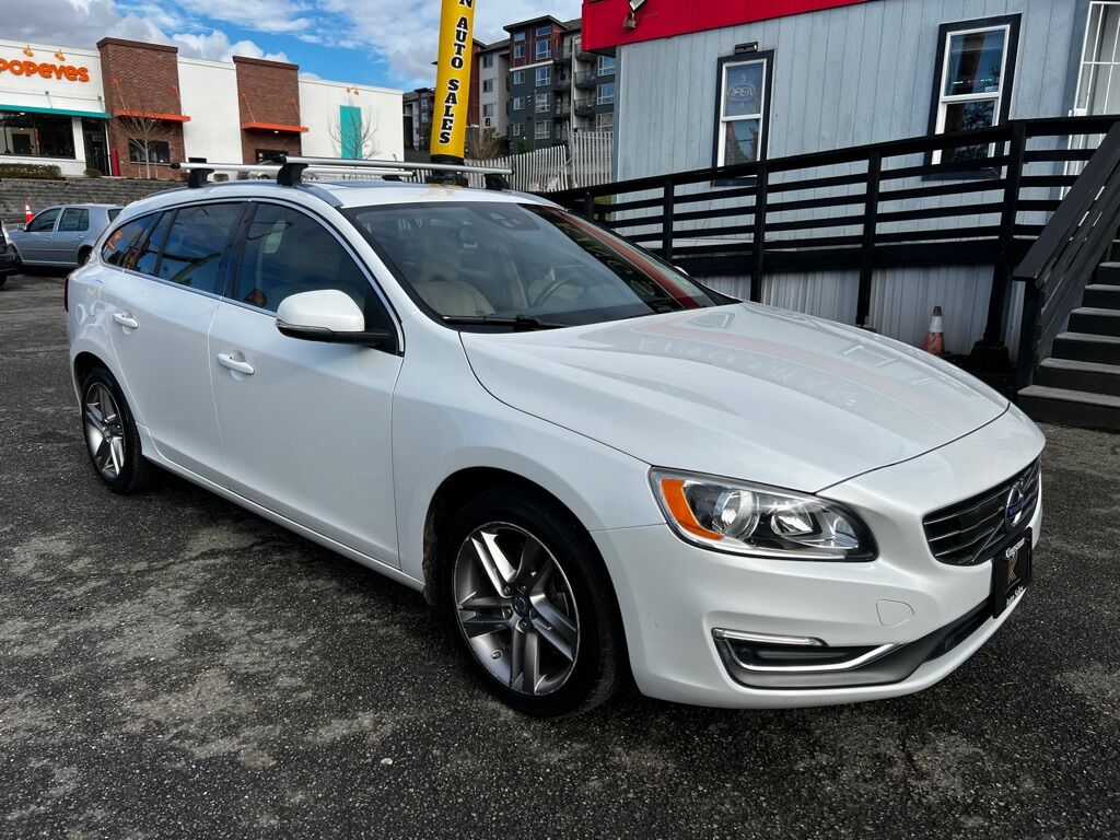 2015 VOLVO V60 T5 PREMIER Des Moines WA