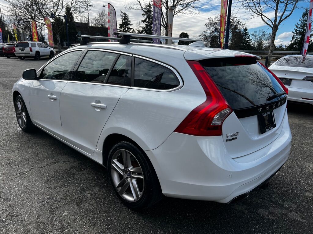 2015 VOLVO V60 T5 PREMIER Des Moines WA