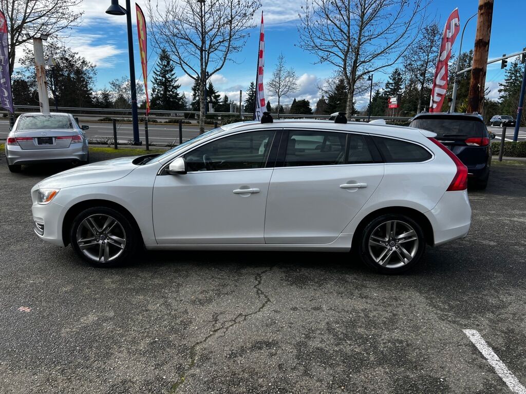 2015 VOLVO V60 T5 PREMIER Des Moines WA