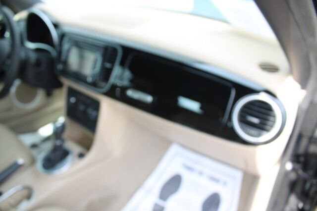 2015 Volkswagen BEETLE CONVERTIBLE 1.8T Melbourne FL