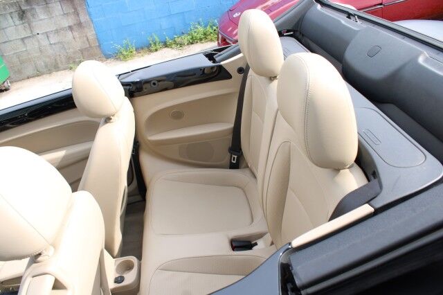 2015 Volkswagen BEETLE CONVERTIBLE 1.8T Melbourne FL