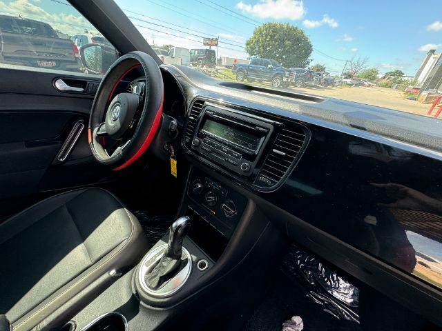 2015 Volkswagen Beetle 1.8T Classic Austin TX