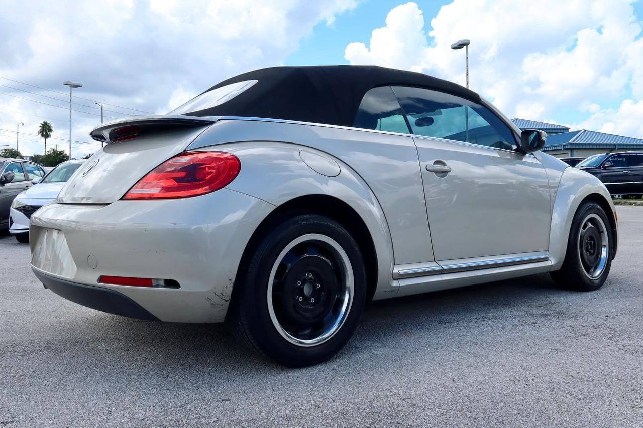 2015 Volkswagen Beetle 1.8T Convertible 2D