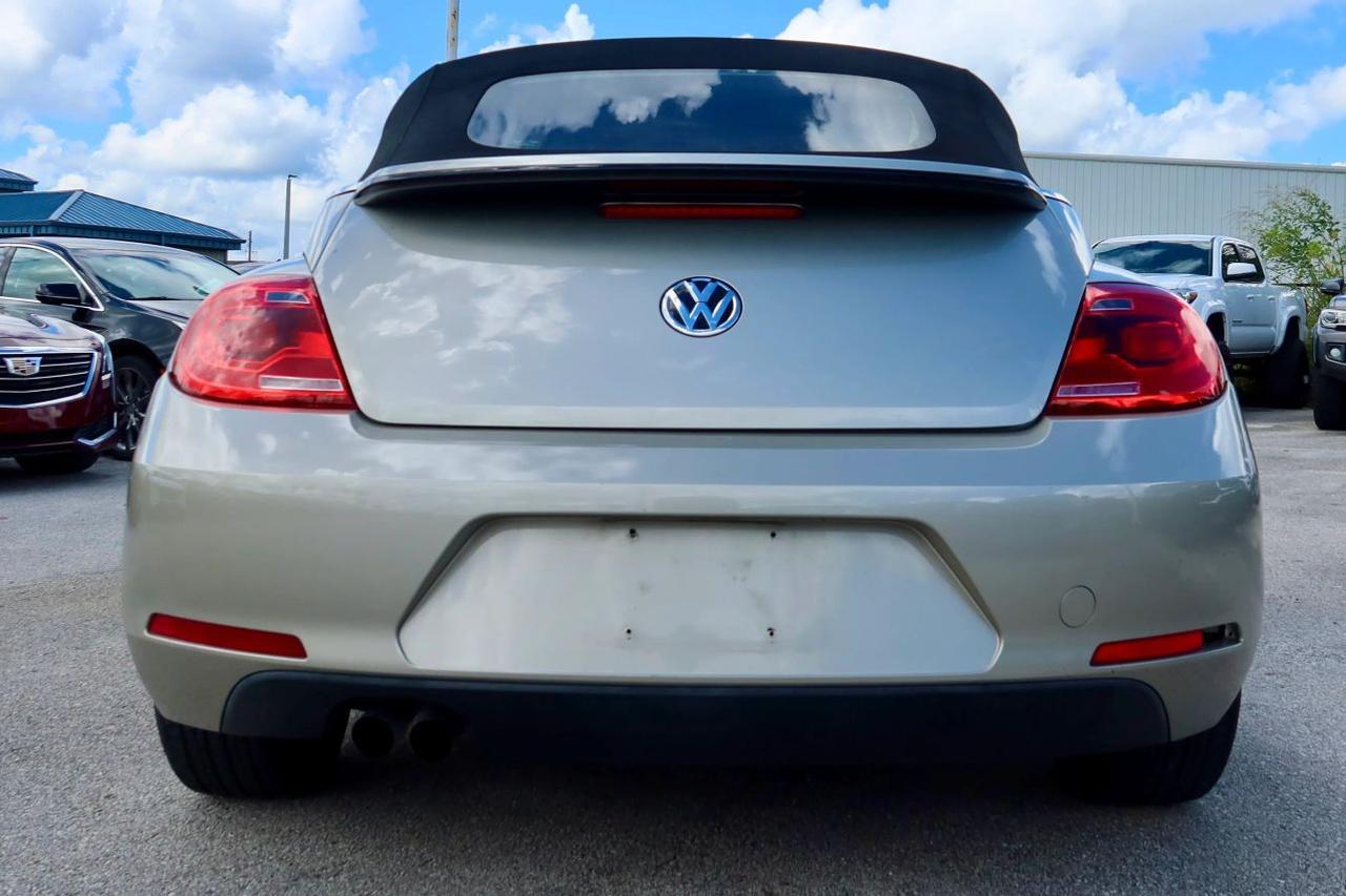 2015 Volkswagen Beetle 1.8T Convertible 2D