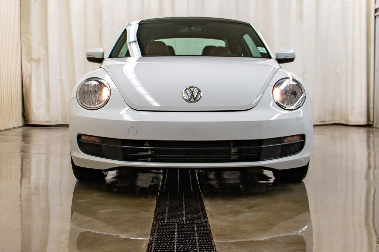 2015 Volkswagen Beetle Classic Roof Nav Red Deer AB