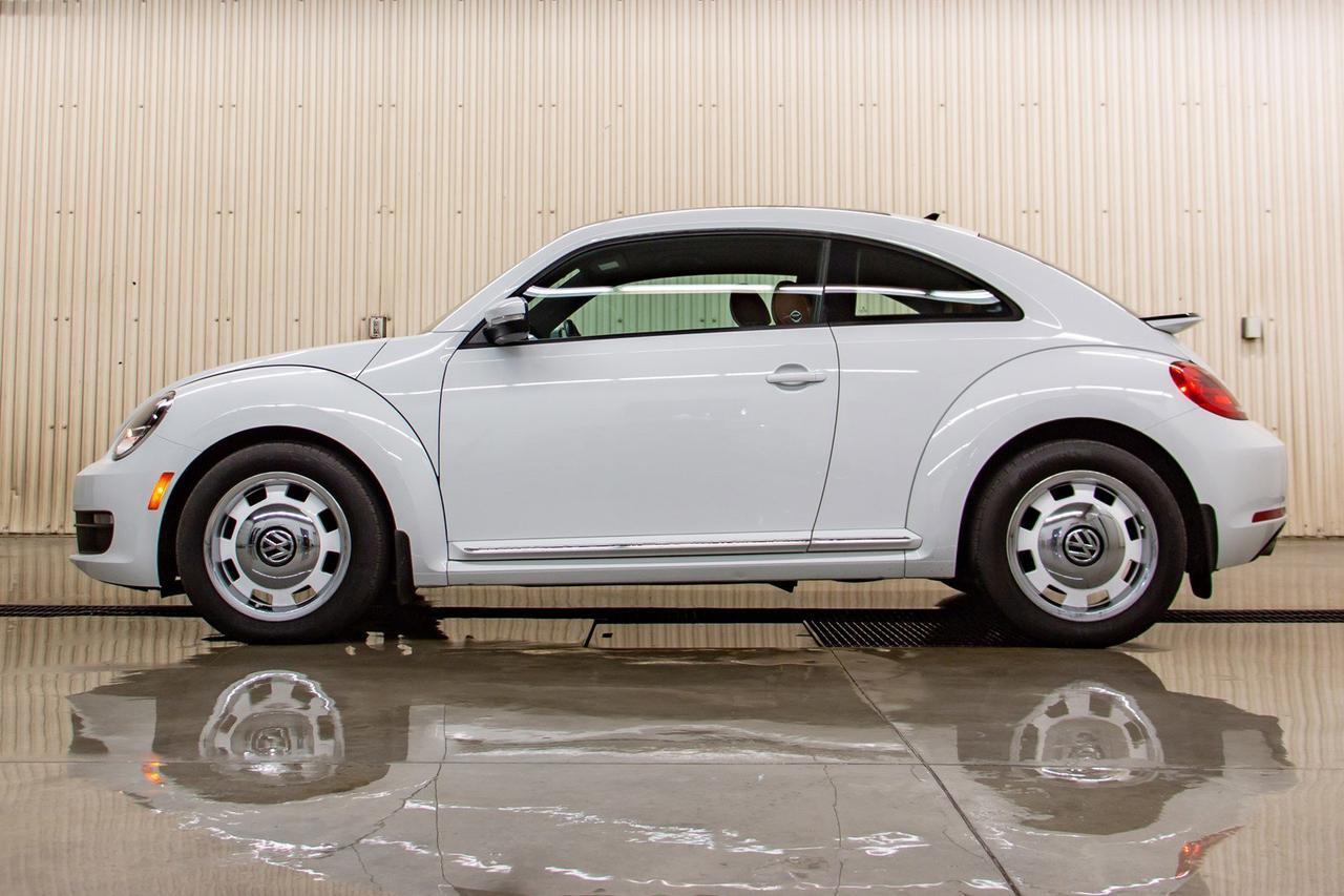 2015 Volkswagen Beetle Classic Roof Nav Red Deer AB