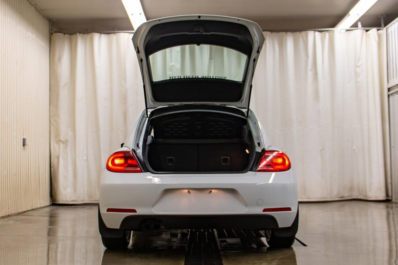 2015 Volkswagen Beetle Classic Roof Nav Red Deer AB