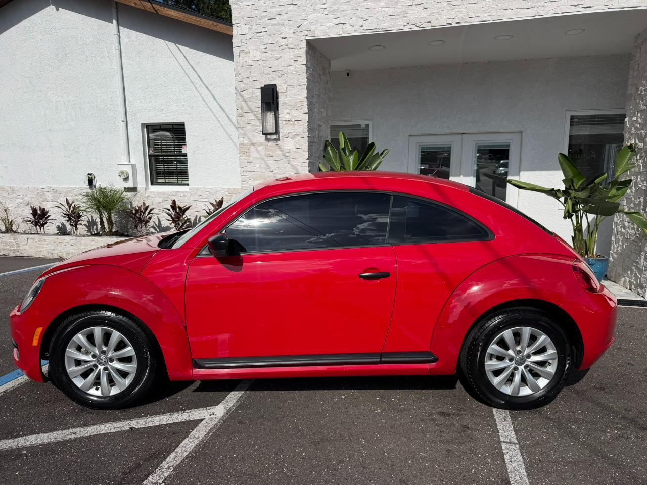 2015 Volkswagen Beetle Coupe 2dr Auto 1.8T PZEV Jacksonville FL