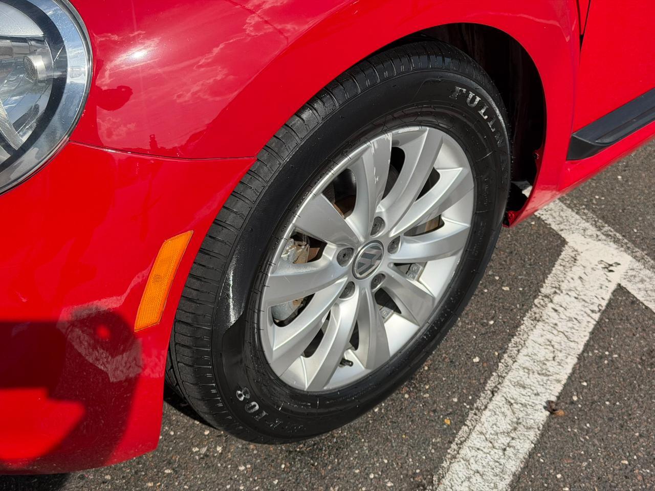 2015 Volkswagen Beetle Coupe 2dr Auto 1.8T PZEV Jacksonville FL