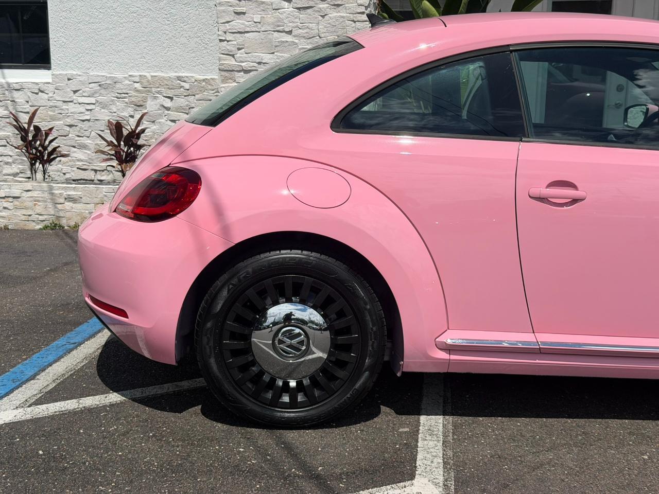 2015 Volkswagen Beetle Coupe 2dr Auto 1.8T PZEV Jacksonville FL