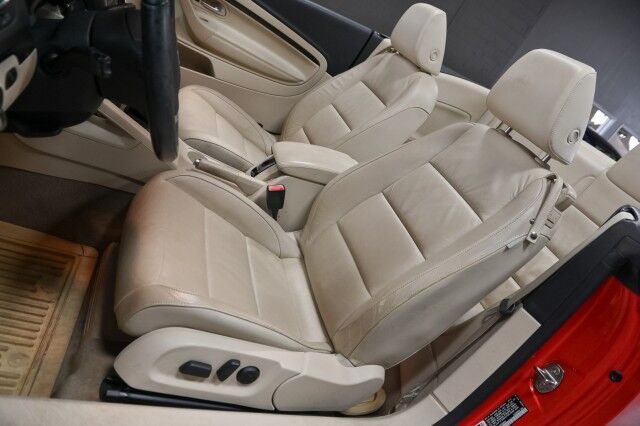 2015 Volkswagen Eos Executive 2dr Convertible Chicago IL