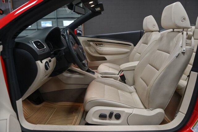 2015 Volkswagen Eos Executive 2dr Convertible Chicago IL