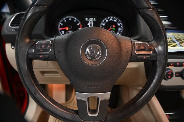 2015 Volkswagen Eos Executive 2dr Convertible Chicago IL