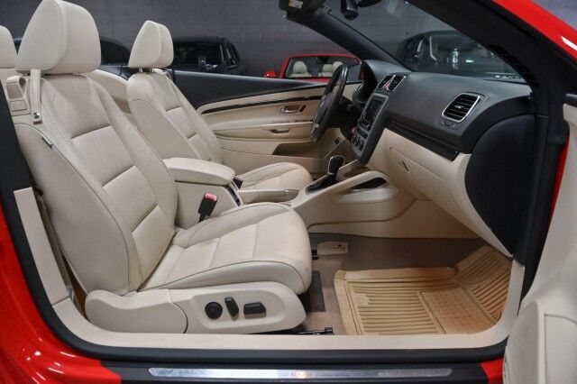 2015 Volkswagen Eos Executive 2dr Convertible Chicago IL