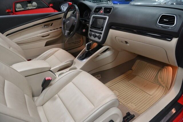 2015 Volkswagen Eos Executive 2dr Convertible Chicago IL