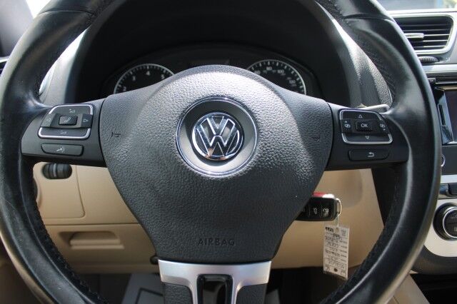 2015 Volkswagen Eos LUXURY W/NAVI Komfort Melbourne FL