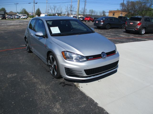 2015 Volkswagen Golf GTI 2.0T S 2-Door