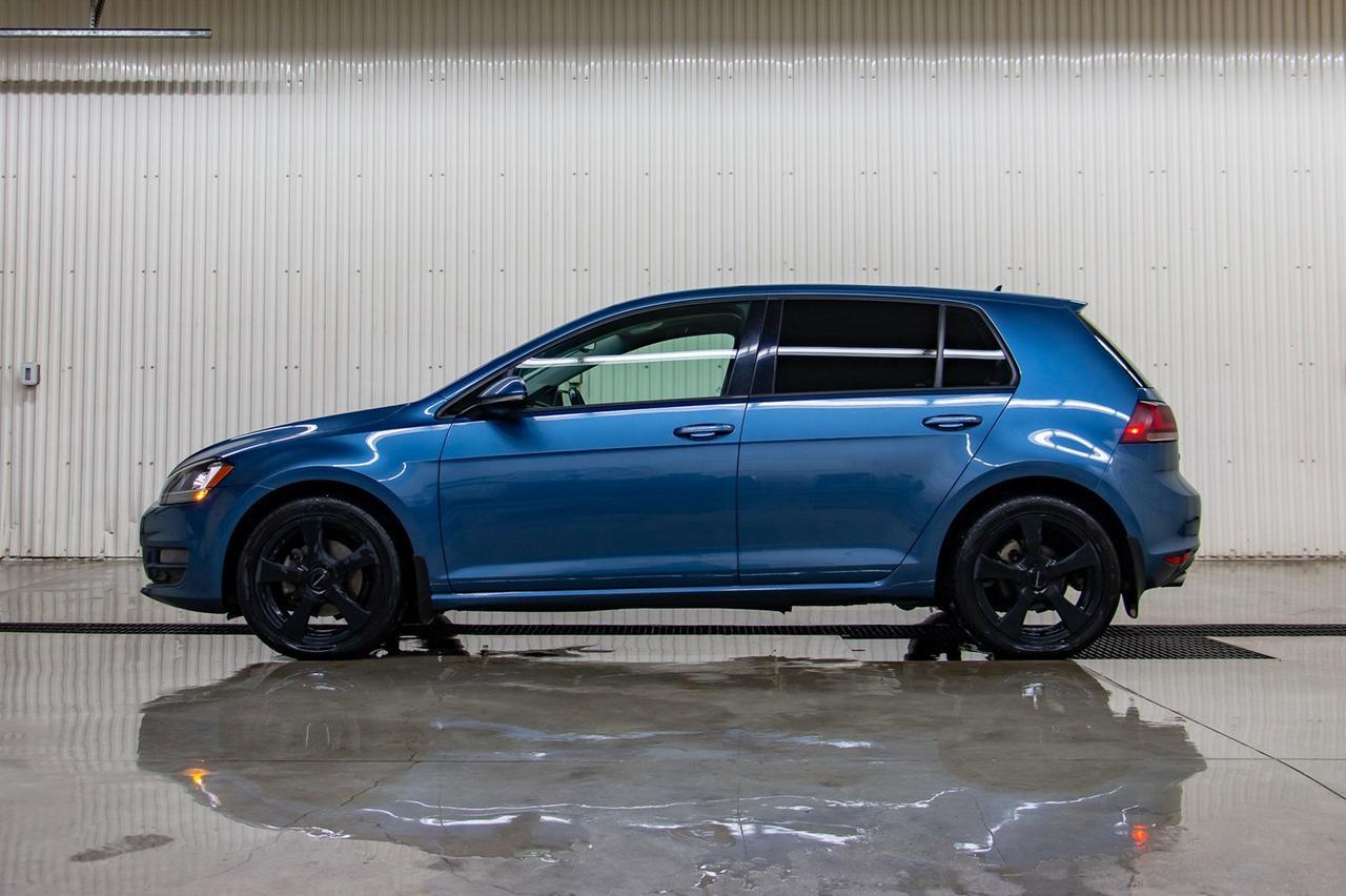 2015 Volkswagen Golf Highline TDI Diesel Leather Roof Nav Red Deer AB