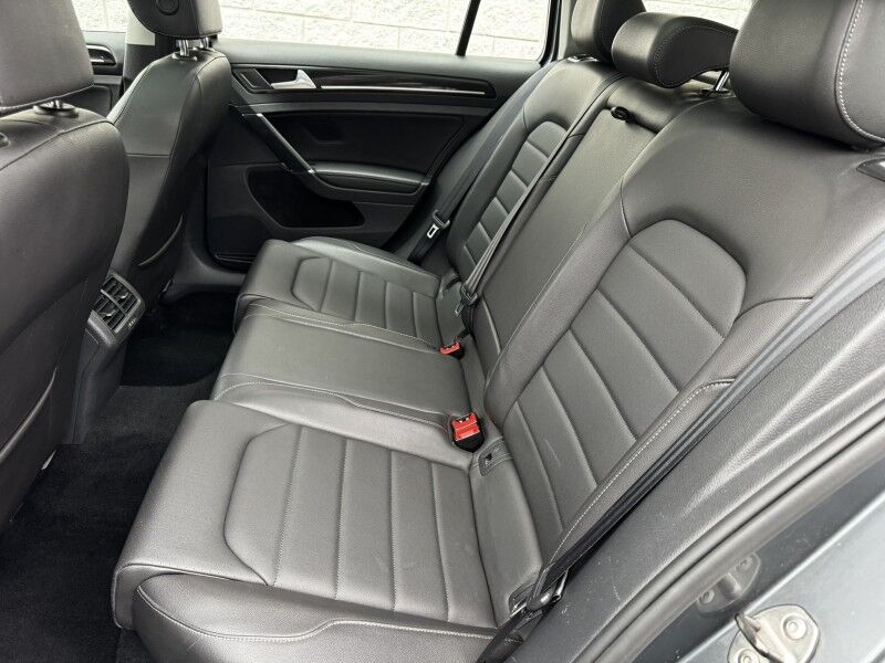 2015 Volkswagen Golf SportWagen TDI S Willow Grove PA