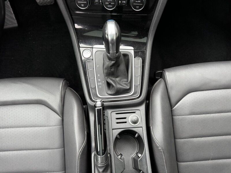 2015 Volkswagen Golf SportWagen TDI S Willow Grove PA