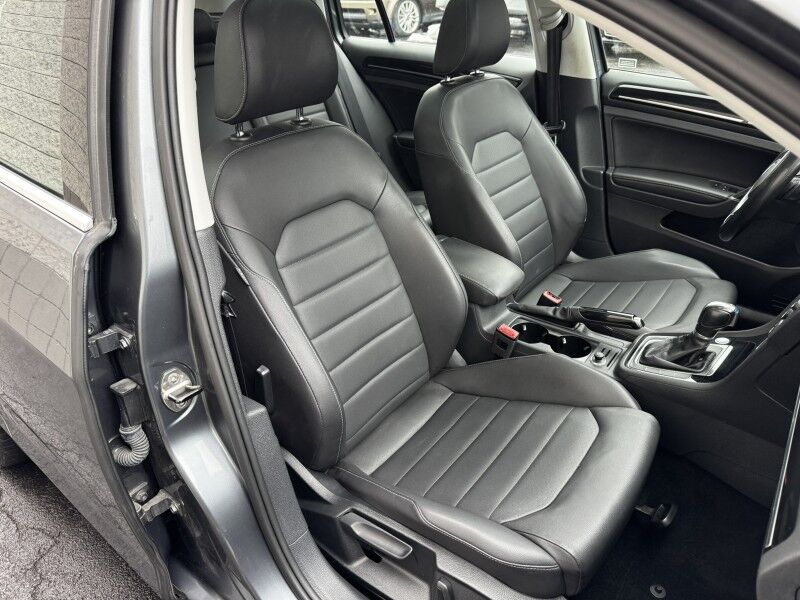 2015 Volkswagen Golf SportWagen TDI S Willow Grove PA