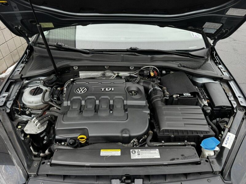 2015 Volkswagen Golf SportWagen TDI S Willow Grove PA