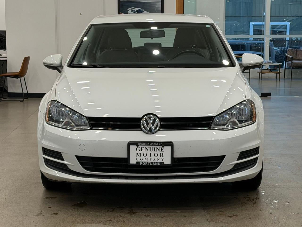 2015 Volkswagen Golf TDI S 4-Door